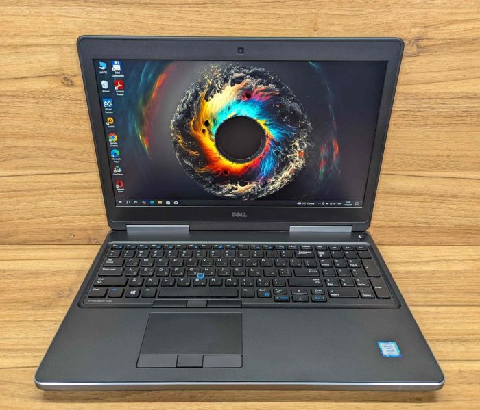 Мобільна робоча станція Dell Precision 7520 / 15,6" (1920x1080) IPS / Intel Xeon E3-1545M v5 (4 (8) ядра по 2,9 - 3,8 ГГц) / 16 ГБ DDR4 / 512 ГБ SSD / nVidia Quadro M2200, 4 ГБ GDDR5, 128-біт / WebCam / Windows 10 б/в - зображення 2