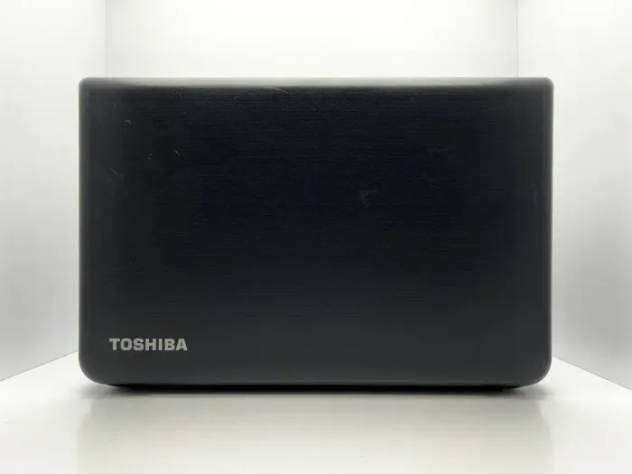 Ноутбук Toshiba Satellite C70D-B / 15.6" (1600x900) TN / AMD A4-6210 (4 ядра по 1.8 GHz) / 4 GB DDR3 / 1000 GB HDD / AMD Radeon R3 Graphics / WebCam / АКБ не тримає б/в - зображення 5
