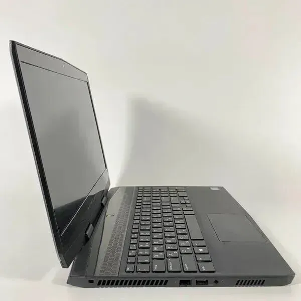 Ігровий ноутбук Б-клас Dell Alienware m15 / 15.6" (1920x1080) IPS / Intel Core i7-8750H (6 (12) ядер по 2.2 - 4.1 GHz) / 16 GB DDR4 / 512 GB SSD / nVidia GeForce GTX 1070 Max-Q, 8 GB GDDR5, 256-bit / WebCam / HDMI б/в - зображення 5