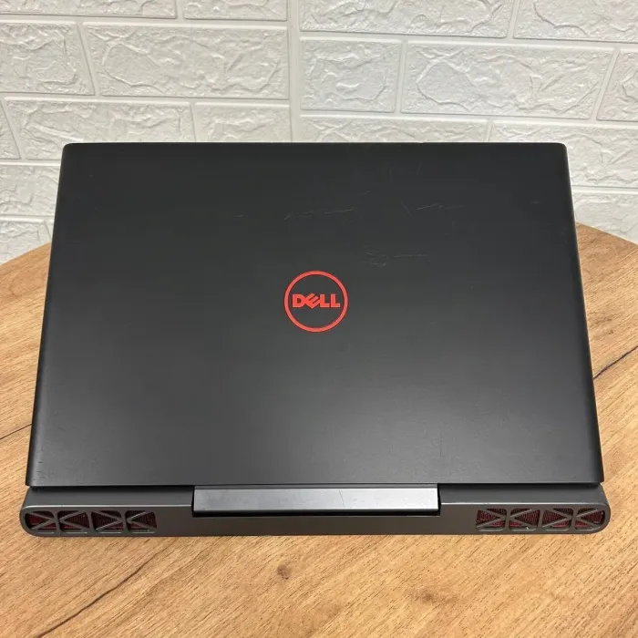 Ігровий ноутбук Б-клас Dell Inspiron 15 Gaming 7567 / 15.6" (1920x1080) TN / Intel Core i5-7300HQ (4 ядра по 2.5 - 3.5 GHz) / 16 GB DDR4 / 1000 GB SSD / nVidia GeForce GTX 1050, 4 GB GDDR5, 128-bit / WebCam б/в - зображення 3
