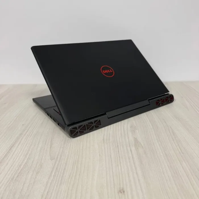 Ігровий ноутбук Б-клас Dell Inspiron 15 Gaming 7567 / 15.6" (1920x1080) IPS / Intel Core i5-7300HQ (4 ядра по 2.5 - 3.5 GHz) / 16 GB DDR4 / 128 GB SSD + 1000 GB HDD / nVidia GeForce GTX 1050, 4 GB GDDR5, 128-bit / WebCam б/в - зображення 6