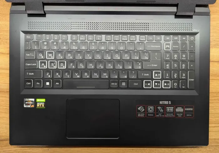 Ігровий ноутбук Acer Nitro 5 AN517-42 / 17.3" (1920x1080) IPS / AMD Ryzen 7 6800H (8 (16) ядер по 3.2 - 4.7 GHz) / 16 GB DDR4 / 512 GB SSD / nVidia GeForce RTX 3060, 6 GB GDDR6, 192-bit / WebCam / Windows 10 б/в - зображення 3
