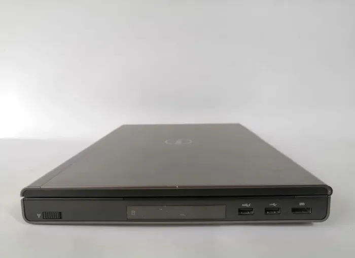 Робоча станція Dell Precision M4800 / 15.6" (1920x1080) TN / Intel Core i7-4700MQ (4 (8) ядра по 2.4 - 3.4 GHz) / 8 GB DDR3 / 240 GB SSD / nVidia Quadro K2100M, 2 GB GDDR5, 128-bit / DVD-RW / Windows 10 Pro б/в - зображення 5
