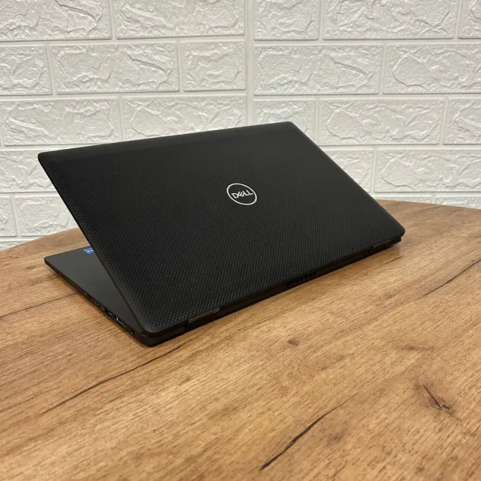 Ультрабук Б-клас Dell Latitude 7520 / 15.6" (1920x1080) IPS / Intel Core i5-1135G7 (4 (8) ядра по 2.4 - 4.2 GHz) / 8 GB DDR4 / 256 GB SSD / Intel Iris Xe Graphics / WebCam б/в - зображення 6