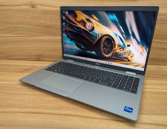 Ультрабук Dell Latitude 5530 / 15.6" (1920x1080) IPS / Intel Core i5-1245U (10 (12) ядер по 1.2 - 4.4 GHz) / 16 GB DDR4 / 512 GB SSD / Intel Iris Xe Graphics / HDMI / Windows 11 б/в - зображення 5