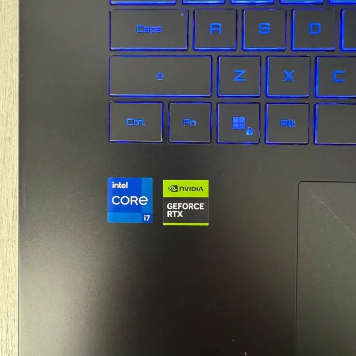 Ігровий ноутбук Gigabyte Gaming A16 CVH / 16" (2560x1600) IPS / Intel Core i7-13620H (10 (16) ядер по 2,4 - 4,9 ГГц) / 32 ГБ DDR5 / 1000 ГБ SSD NVMe / nVidia GeForce RTX 5060, 8 ГБ GDDR7, 128-біт / Веб-камера б/в - зображення 8