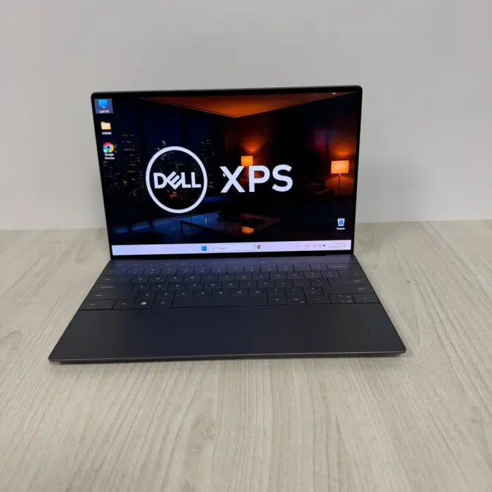 Ультрабук Dell XPS 13 Plus 9320 / 13.4" (3456x2160) OLED Touch / Intel Core i5-1240P (12 (16) ядер по 1.7 - 4.4 GHz) / 16 GB DDR5 / 512 GB SSD NVMe / Intel Iris Xe Graphics / WebCam б/в - зображення 2
