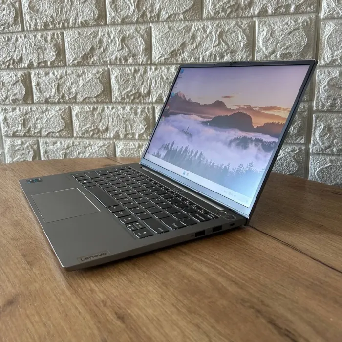 Ультрабук Б-клас Lenovo ThinkBook 13s G2 ITL / 13.3" (2560x1600) IPS / Intel Core i7-1165G7 (4 (8) ядра по 2.8 - 4.7 GHz) / 16 GB DDR4 / 256 GB SSD NVMe / Intel Iris Xe Graphics / WebCam б/в - зображення 5