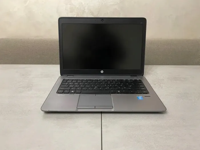 Ультрабук HP EliteBook 840 G1 / 14" (1600x900) TN / Intel Core i5-4300U (2 (4) ядра по 1.9 - 2.9 GHz) / 8 GB DDR3 / 128 GB SSD / Intel HD Graphics 4400 / WebCam / DisplayPort б/в - зображення 3