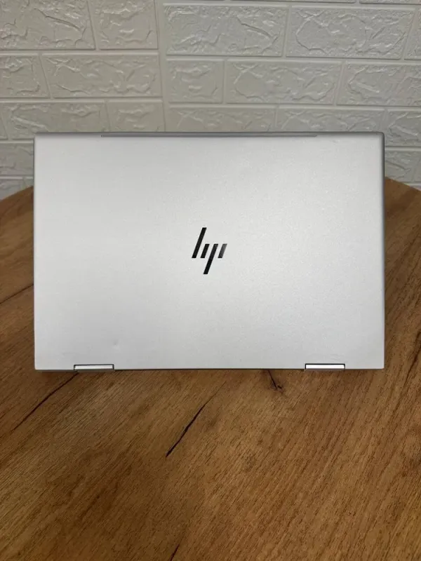 Ноутбук-трансформер Б-клас HP Envy 15m-cn0012dx / 15.6" (1920x1080) IPS Touch / Intel Core i7-8550U (4 (8) ядра по 1.8 - 4.0 GHz) / 12 GB DDR4 / 256 GB SSD / Intel UHD Graphics 620 / WebCam б/в - зображення 3