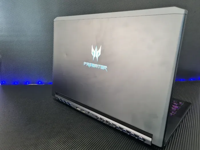 Ігровий ноутбук Б-класс Acer Predator Triton 700 PT715-51 / 15.6" IPS / Intel Core i7-7700HQ (4(8) ядра по 2.8-3.8 GHz) / 16GB DDR4 / 512GB SSD / GeForce GTX 1080, 8GB GDDR5X, 256-bit / WebCam / HDMI б/в - зображення 5