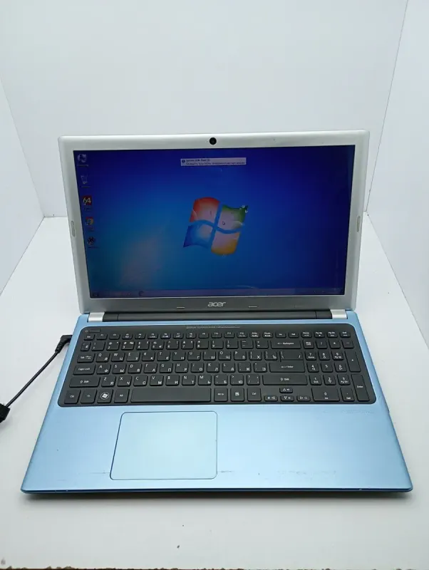 Ноутбук Acer V5-571G / 15.6" (1366x768) TN / Intel Core i3-2367M (2 (4) ядра по 1.4 GHz) / 6 GB DDR3 / 500 GB HDD / nVidia GeForce GT 620M, 1 GB DDR3, 64-bit / WebCam б/в - зображення 7