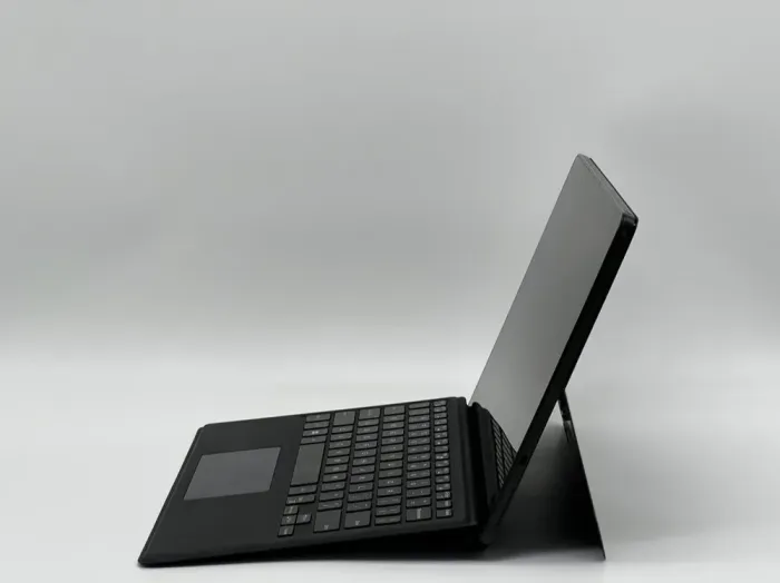 Ноутбук-трансформер Dell Latitude 5290 2-in-1 / 12.3" (1920x1080) IPS Touch / Intel Core i5-8250U (4 (8) ядра по 1.6 - 3.4 GHz) / 8 GB DDR3 / 120 GB SSD / Intel UHD Graphics 620 / WebCam б/в - зображення 5