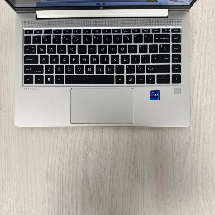 Ультрабук HP ProBook 440 G10 / 14" (1920x1080) IPS / Intel Core i7-1355U (10 (12) ядер по 1.7 - 5.0 GHz) / 16 GB DDR5 / 256 GB SSD NVMe / Intel Iris Xe Graphics / WebCam б/в - зображення 6