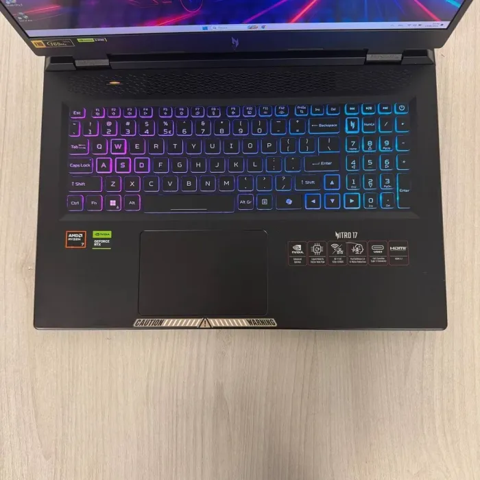 Ігровий ноутбук Б-класу Acer Nitro 17 AN17-42 / 17.3" (1920x1080) IPS / AMD Ryzen 7 8845HS (8 (16) ядер по 3.8 - 5.1 GHz) / 16 GB DDR5 / 1000 GB SSD NVMe / nVidia GeForce RTX 4060, 8 GB GDDR6, 128-bit / WebCam б/в - зображення 7
