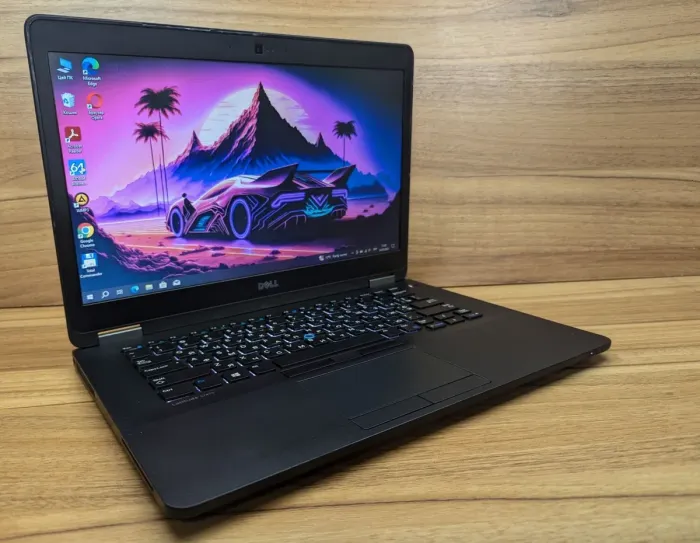 Ультрабук Б-клас Dell Latitude E7470 / 14" (1366x768) TN / Intel Core i5-6300U (2 (4) ядра по 2.4 - 3.0 GHz) / 8 GB DDR4 / 256 GB SSD / Intel HD Graphics 520 / WebCam / Windows 10 б/в - зображення 5