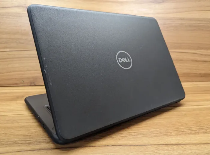 Ноутбук Dell Latitude 3310 / 14" (1366x768) TN / Intel Core i3-8145U (2 (4) ядра по 2.1 - 3.9 GHz) / 8 GB DDR4 / 256 GB SSD / Intel UHD Graphics / WebCam / Windows 10 б/в - зображення 6
