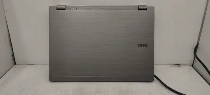 Ноутбук Dell Latitude E6410 / 14" (1440x900) TN / Intel Core i7-640M (2 (4) ядра по 2.8 - 3.46 GHz) / 8 GB DDR3 / 320 GB HDD / nVidia NVS 3100M, 512 MB DDR3, 64-bit / WebCam б/в - зображення 6