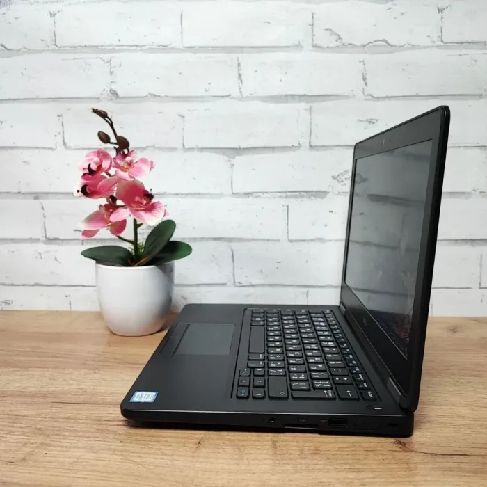 Нетбук Dell Latitude 12 E5270 / 12.5" (1366x768) TN / Intel Core i5-6200U (2 (4) ядра по 2.3 - 2.8 GHz) / 16 GB DDR4 / 128 GB SSD / Intel HD Graphics 520 / WebCam б/в - зображення 6