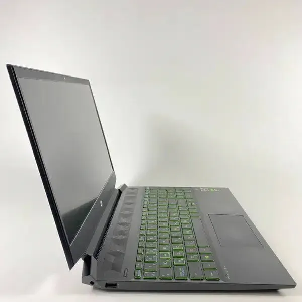 Ігровий ноутбук HP Pavilion Gaming / 15.6" (1920x1080) IPS / AMD Ryzen 7 3750H (4 (8) ядер по 2.3 - 4.0 GHz) / 16 GB DDR4 / 512 GB SSD / nVidia GeForce GTX 1650, 4 GB GDDR6, 128-bit / WebCam / HDMI б/в - зображення 4