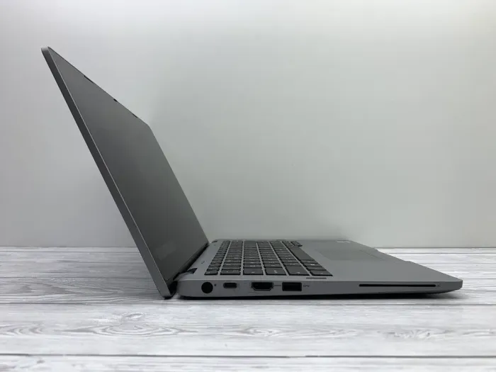 Ноутбук-трансформер Б-клас Dell Latitude 5310 2-in-1 / 13.3" (1920x1080) IPS Touch / Intel Core i7-10610U (4 (8) ядра по 1.8 - 4.9 GHz) / 16 GB DDR4 / 240 GB SSD / Intel UHD Graphics / WebCam б/в - зображення 6
