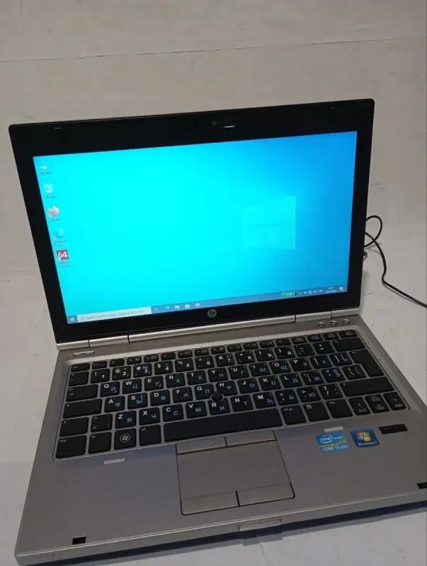 Нетбук HP EliteBook 2560p / 12.5" (1366x768) TN / Intel Core i7-2620M (2 (4) ядра по 2.7 - 3.4 GHz) / 8 GB DDR3 / 240 GB SSD / Intel HD Graphics 3000 / WebCam / DVD-RW б/в - зображення 2