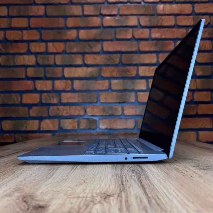 Ультрабук Lenovo IdeaPad S145-15API / 15.6" (1920x1080) IPS / AMD Ryzen 3 3200U (2 (4) ядра по 2.6 - 3.5 GHz) / 8 GB DDR4 / 256 GB SSD / AMD Radeon Vega 3 Graphics / WebCam б/в - зображення 8