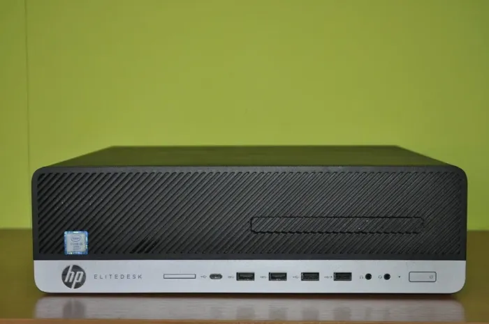 Комп'ютер HP EliteDesk 800 G3 SFF / Intel Core i5-6400 (4 ядра по 2.7 - 3.3 GHz) / 8 GB DDR4 / 500 GB HDD / Intel HD Graphics 530 / DVD-ROM / Без OC б/в - зображення 4