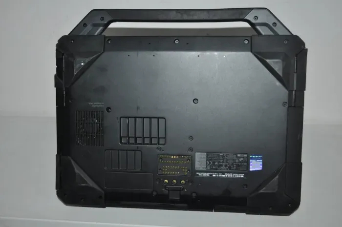 Захищений ноутбук Б-клас Dell Latitude 5414 Rugged / 14" (1366x768) TN / Intel Core i5-6300U (2 (4) ядра по 2.4 - 3.0 GHz) / 8 GB DDR4 / 120 GB SSD / Intel HD Graphics 520 / WebCam / Windows 11 Pro б/в - зображення 12