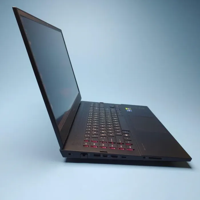 Ігровий ноутбук Б-клас HP Omen 17-ck0372nr / 17.3" (1920x1080) IPS / Intel Core i7-11800H (8 (16) ядер по 2.3 - 4.6 GHz) / 16 GB DDR4 / 480 GB SSD / nVidia GeForce RTX 3060, 6 GB GDDR6, 192-bit / WebCam / Win 11 Pro б/в - зображення 3