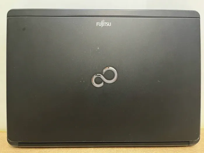 Ноутбук Fujitsu LifeBook S792 / 13.3" (1366x768) TN / Intel Core i5-3230M (2 (4) ядра по 2.6 - 3.2 GHz) / 4 GB DDR3 / 320 GB HDD / Intel HD Graphics 4000 / WebCam б/в - зображення 5