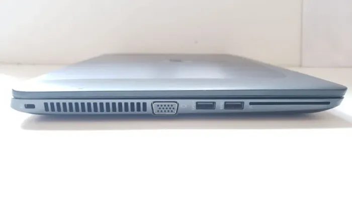 Мобільна робоча станція HP ZBook 14 G2 / 14" (1920x1080) IPS / Intel Core i7-5600U (2 (4) ядра по 2.6 - 3.2 GHz) / 16 GB DDR3 / 256 GB SSD + 500 GB HDD / AMD FirePro M4150, 1 GB GDDR5, 128-bit / WebCam б/в - зображення 4