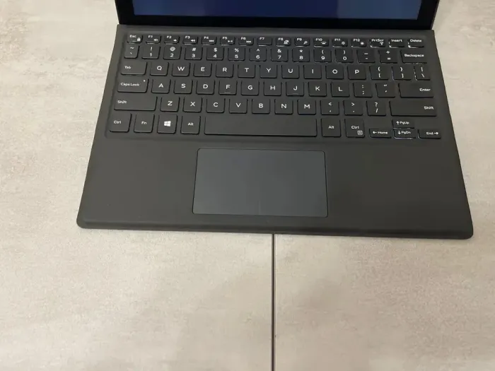 Планшет Dell Latitude 5290 2-in-1 / 12.3" (1920x1080) IPS Touch / Intel Core i5-8350U (4 (8) ядра по 1.7 - 3.6 GHz) / 8 GB DDR3 / 256 GB SSD / Intel UHD Graphics 620 / WebCam / USB 3.1 б/в - зображення 5