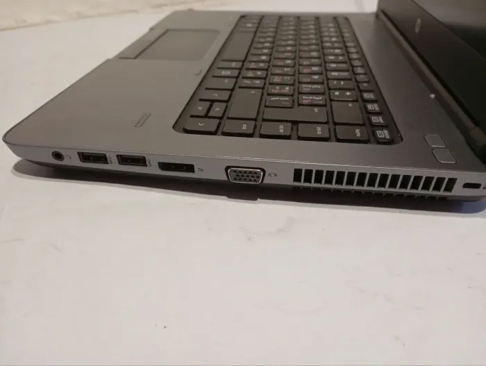 Ноутбук HP ProBook 640 G1 / 14" (1366x768) TN / Intel Core i5-4210M (2 (4) ядра по 2.6 - 3.2 GHz) / 16 GB DDR3 / 240 GB SSD / Intel HD Graphic 4600 / WebCam б/в - зображення 5