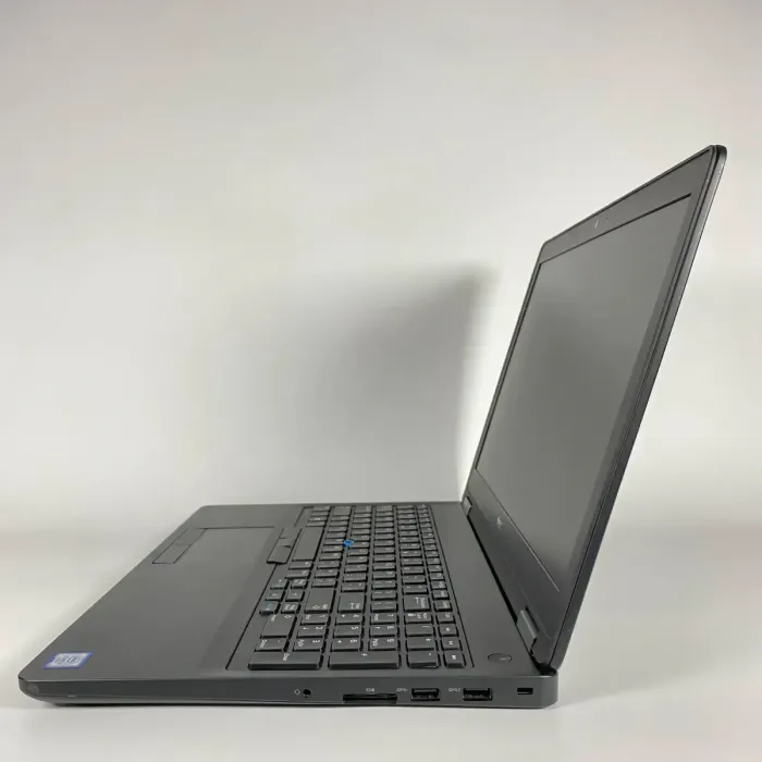 Ноутбук Б-клас Dell Latitude E5570 / 15.6" (1366x768) TN / Intel Core i5-6300HQ (4 ядра по 2.3 - 3.2 GHz) / 8 GB DDR4 / 128 GB SSD / Intel HD Graphics 520 / WebCam / SIM б/в - зображення 6