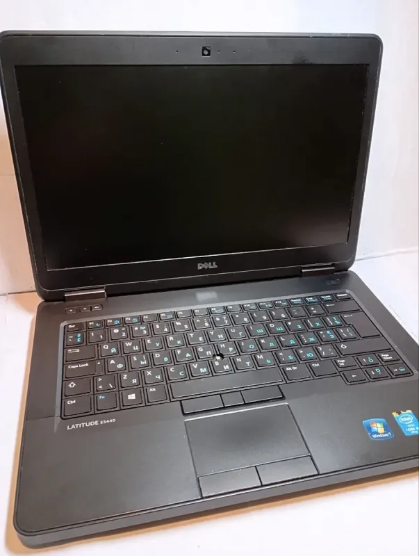 Ноутбук Б-клас Dell Latitude E5440 / 14" (1366x768) TN / Intel Core i5-4310U (2 (4) ядра по 2.0 - 3.0 GHz) / 8 GB DDR3 / 128 GB SSD / Intel HD Graphics 4400 / WebCam б/в - зображення 3