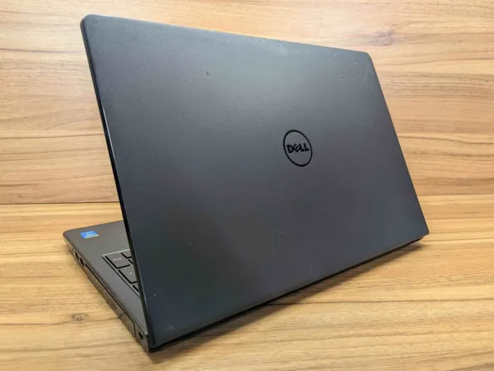 Ноутбук Dell Inspiron 15-3558 / 15.6" (1366x768) TN / Intel Core i3-5005U (2 (4) ядра по 2.0 GHz) / 8 GB DDR3 / 240 GB SSD / Intel HD Graphics 5500 / WebCam / Windows 10 б/в - зображення 6