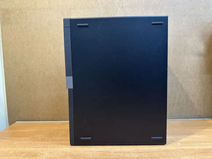 Комп'ютер Dell OptiPlex 7050 Tower / Intel Core i5-7500 (4 ядра по 3.4 - 3.8 GHz) / 16 GB DDR4 / 500 GB SSD / Intel HD Graphics 630 / 240W / HDMI / DisplayPort б/в - зображення 4