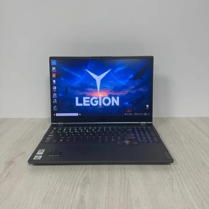 Ігровий ноутбук Lenovo Legion 7 15IMHg05 / 15.6" (1920x1080) IPS / Intel Core i7-10875H (8 (16) ядер по 2,3 - 5,1 ГГц) / 16 ГБ DDR4 / 512 ГБ SSD / nVidia GeForce RTX 2080 Super Max-Q, 8 ГБ GDDR6, 256-біт / WebCam б/в - зображення 2