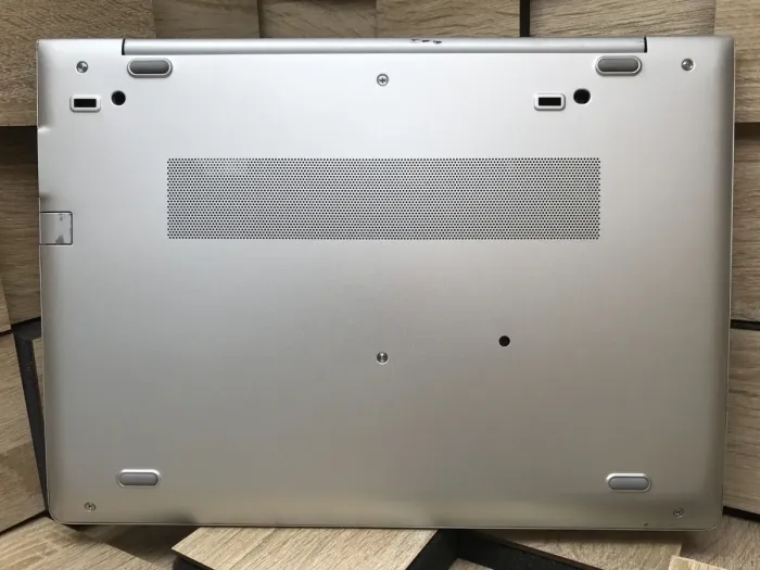 Ультрабук Б-клас HP Elitebook 745 G5 / 14" (1920x1080) IPS / AMD Ryzen 5 Pro 2500U (4 (8) ядра по 2.0 - 3.6 GHz) / 8 GB DDR4 / 256 GB SSD / AMD Radeon RX Vega 8 Graphics / WebCam б/в - зображення 9