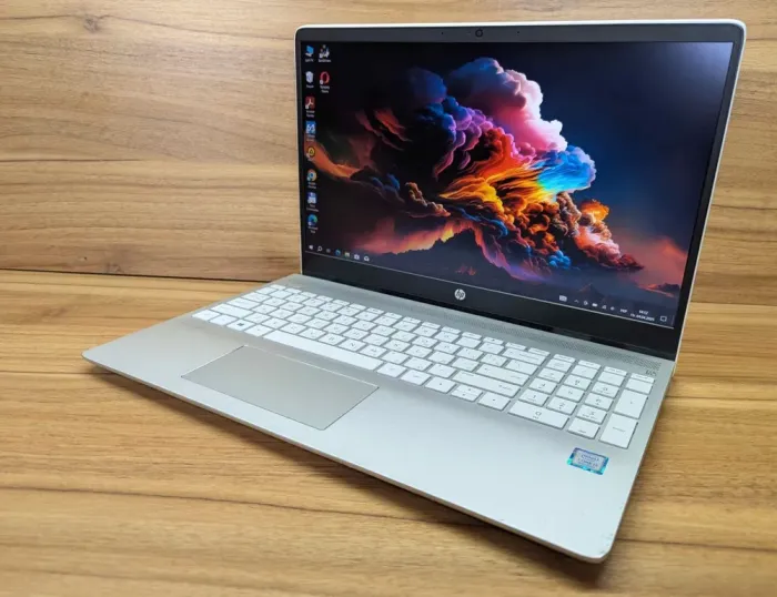 Ноутбук HP Pavilion 15-ck075nr / 15.6" (1920x1080) IPS Touch / Intel Core i5-8250U (4 (8) ядра по 1.6 - 3.4 GHz) / 16 GB DDR4 / 512 GB SSD / Intel HD Graphics 620 / WebCam / Windows 10 б/в - зображення 5