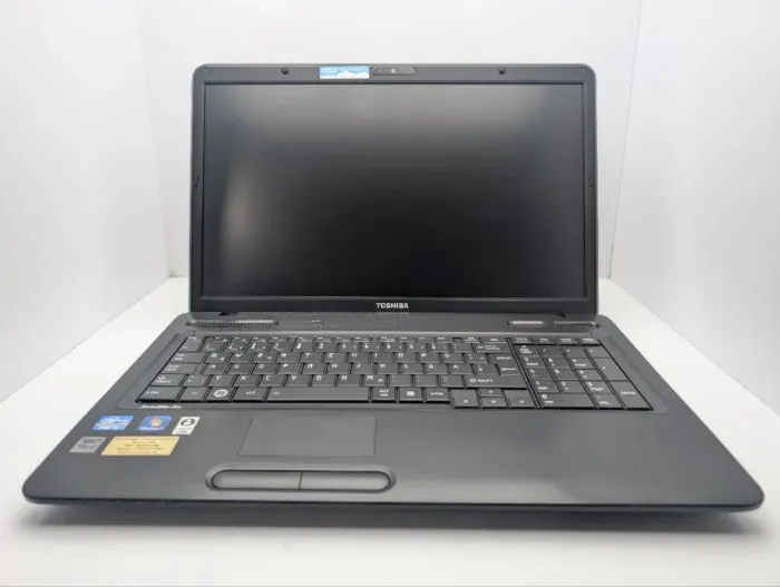 Ноутбук Toshiba Satellite Pro L770 / 17.3" (1600x900) TN / Intel Core i3-2330M (2 (4) ядра по 2.2 GHz) / 6 GB DDR3 / 500 GB HDD / Intel HD Graphics 3000 / WebCam / DVD-ROM б/в - зображення 3
