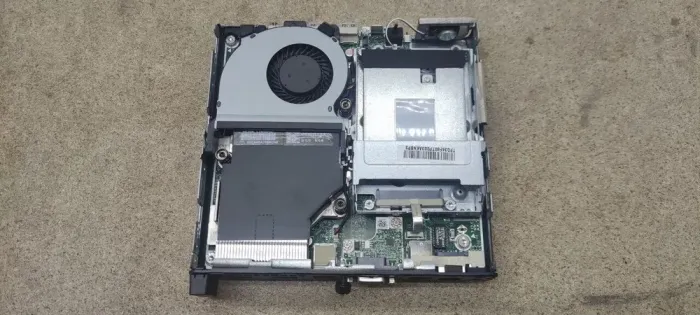 Неттоп HP ProDesk 600 G4 USFF / Core i3-8100T (4 ядра по 3.1GHz) / 8GB DDR4 / 256GB SSD / UHD Graphics 630 / DisplayPort б/в - зображення 5