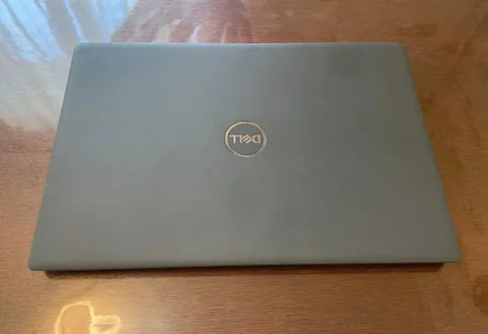 Ультрабук Dell Latitude 3510 / 15.6" (1920x1080) IPS / Intel Core i3-1005G1 (2 (4) ядра по 1.2 - 3.4 GHz) / 8 GB DDR4 / 256 GB SSD / Intel UHD Graphics for 10th Generation / WebCam б/в - зображення 3
