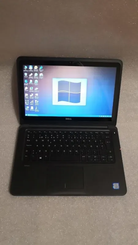 Ультрабук Dell Latitude 3380 / 13.3" (1366x768) TN Touch / Intel Core i5-7200U (2 (4) ядра по 2.5 - 3.1 GHz) / 8 GB DDR4 / 128 GB SSD / Intel HD Graphics 620 / WebCam б/в - зображення 2