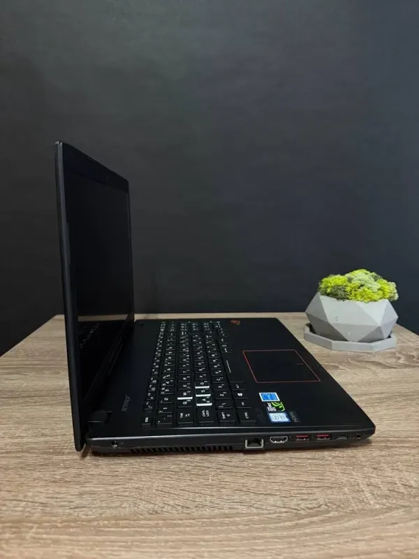 Ігровий ноутбук Asus ROG Strix GL553V / 15.6" (1920x1080) IPS / Intel Core i7-7700HQ (4 (8) ядра по 2.8 - 3.8 GHz) / 16 GB DDR4 / 128 GB SSD + 1000 GB HDD / nVidia GeForce GTX 1050 Ti, 4 GB GDDR5, 128-bit / WebCam б/в - зображення 4