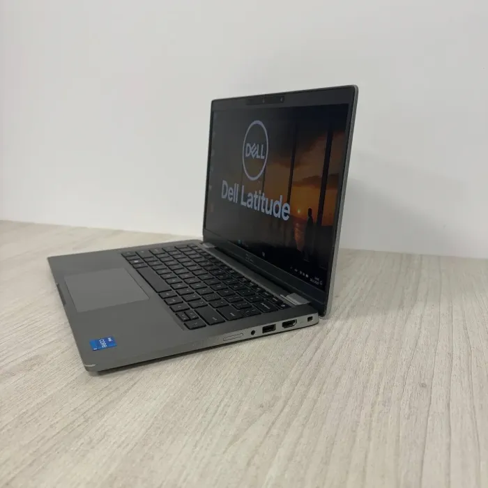 Ультрабук Б-клас Dell Latitude 5320 / 13.3" (1920x1080) IPS / Intel Core i5-1145G7 (4 (8) ядра по 2.6 - 4.4 GHz) / 16 GB DDR4 / 128 GB SSD / Intel Iris Xe Graphics / WebCam б/в - зображення 6