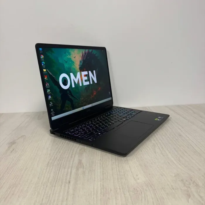 Ігровий ноутбук HP Omen 16 Slim 16-an0001nr / 16" (2560x1600) IPS / Intel Core Ultra 7 255H (16 (22) ядер по 2.0 - 5.1 GHz) / 16 GB DDR5 / 512 GB SSD / nVidia GeForce RTX 5060, 8 GB GDDR7, 128-bit / WebCam б/в - зображення 5
