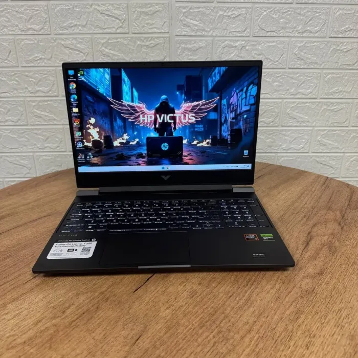 Ігровий ноутбук HP Victus 15-fb2082wm / 15.6" (1920x1080) IPS / AMD Ryzen 5 8645HS (6 (12) ядер по 4.3 - 5.0 GHz) / 8 GB DDR5 / 256 GB SSD NVMe / nVidia GeForce RTX 4050, 6 GB GDDR6, 96-bit / WebCam б/в - зображення 2
