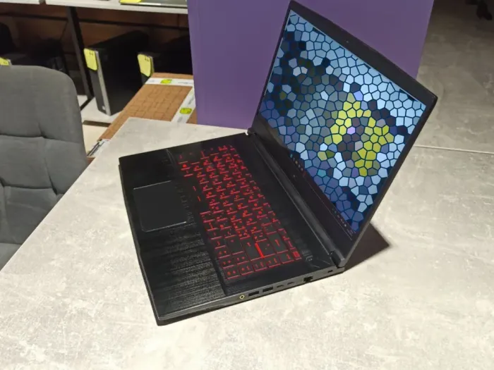 Ігровий ноутбук MSI GF65 Thin 10UE-083NE / 15.6" (1920x1080) IPS / Intel Core i5-10200H (6 (12) ядер по 2.5 - 4.5 GHz) / 32 GB DDR4 / 960 GB SSD / nVidia GeForce RTX 3060, 6 GB GDDR6, 192-bit / WebCam б/в - зображення 3